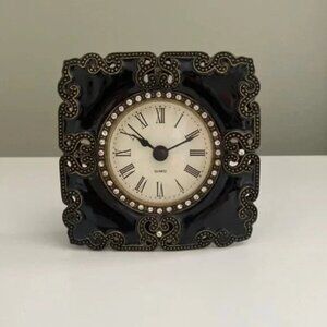Vintage Quartz Analog Tabletop Clock